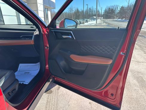 Used 2024 Mitsubishi Outlander SEL image 25