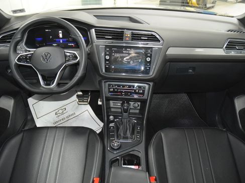 Used 2023 Volkswagen Tiguan SE R-Line AWD/4WD image 28