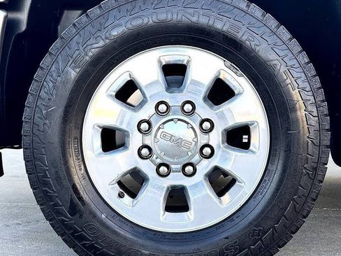 Used 2013 GMC Sierra 3500 Denali AWD/4WD image 19