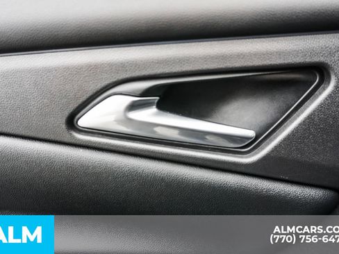 Used 2024 Chevrolet Traverse RS image 63