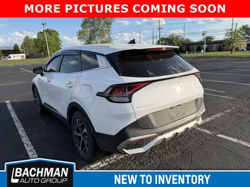 Used 2023 Kia Sportage EX image 4