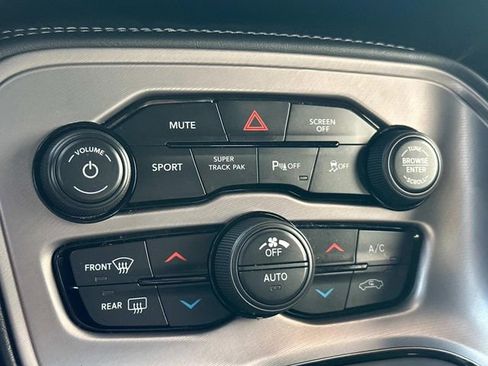 Used 2023 Dodge Challenger R/T w/ Plus Package image 27