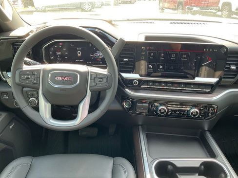 New 2026 GMC Sierra 2500 SLT w/ SLT Premium Package image 16