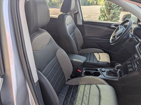 Certified 2024 Volkswagen Taos SEL AWD/4WD image 13
