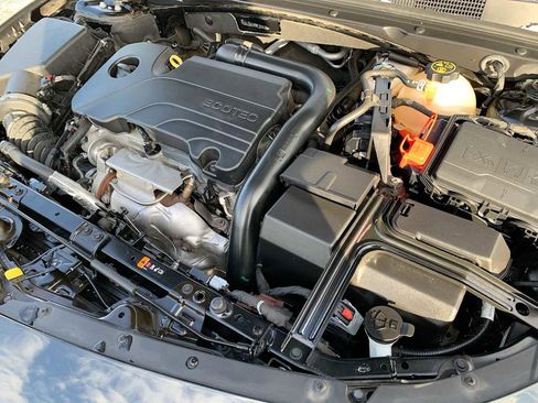 Used 2022 Chevrolet Malibu RS image 27