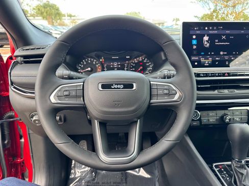 New 2026 Jeep Compass Latitude image 26