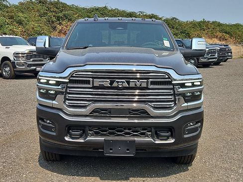 New 2026 RAM 2500 Laramie AWD/4WD image 2