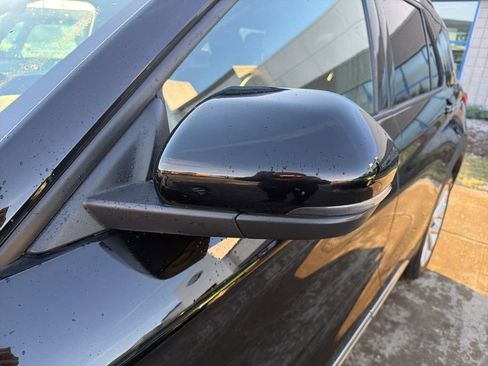 Used 2023 Ford Explorer Platinum w/ Technology Package image 47