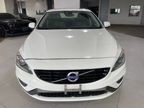 Used 2017 Volvo S60 T5 Dynamic w/ Vision Package image 2