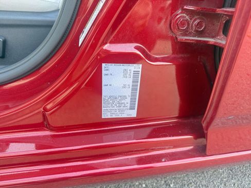 Used 2025 Nissan Altima 2.5 SV FWD image 29
