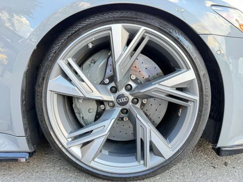 Used 2021 Audi RS 6 Avant Wagon 4D w/ Black Optic Package image 33