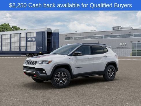 New 2026 Jeep Compass Trailhawk w/ Sun, Sound & Navigation Group AWD/4WD image 3