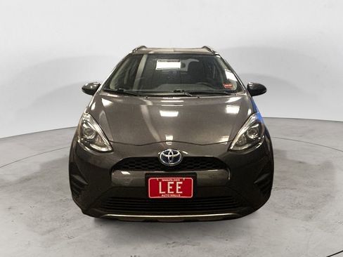 Used 2018 Toyota Prius C Two FWD image 9