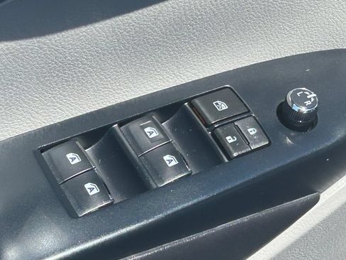 Used 2017 Toyota Highlander Limited AWD/4WD image 29