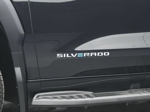 Used 2024 Chevrolet Silverado EV W/T AWD/4WD image 17