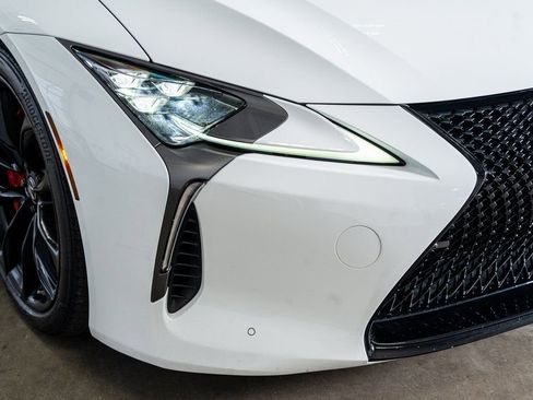 Used 2018 Lexus LC 500 Coupe w/ Performance Package image 17