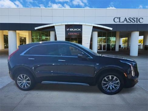 Used 2023 Cadillac XT4 Premium Luxury image 9