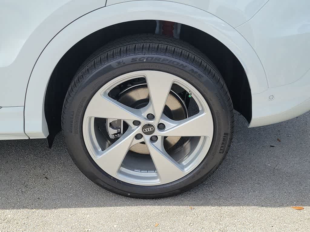 New 2026 Audi Q5 Premium Plus AWD/4WD image 8