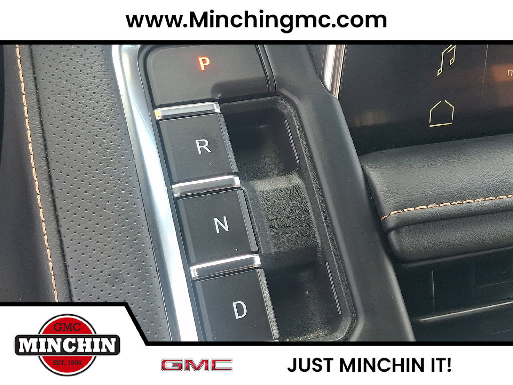 Used 2024 GMC Yukon AT4 w/ Technology Package AWD/4WD image 16