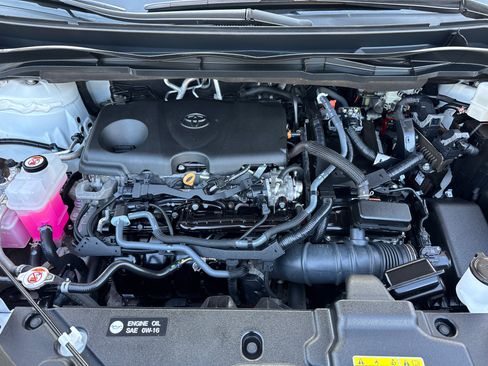 Certified 2024 Toyota Sienna LE image 8