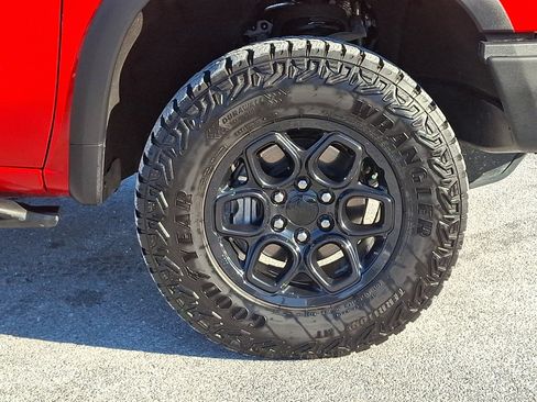 Certified 2024 Chevrolet Silverado 1500 ZR2 w/ ZR2 Bison Edition image 8