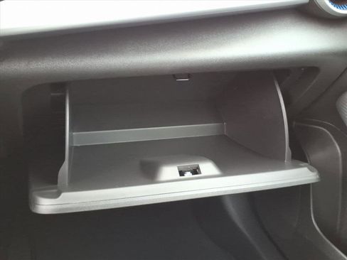 Certified 2025 Chevrolet Trax LS w/ LS Convenience Package image 31