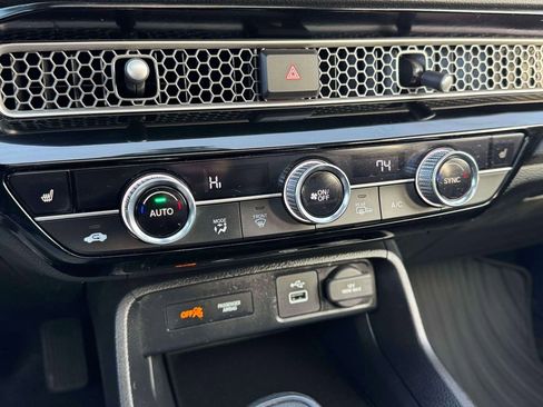 Used 2024 Honda Civic EX-L image 30