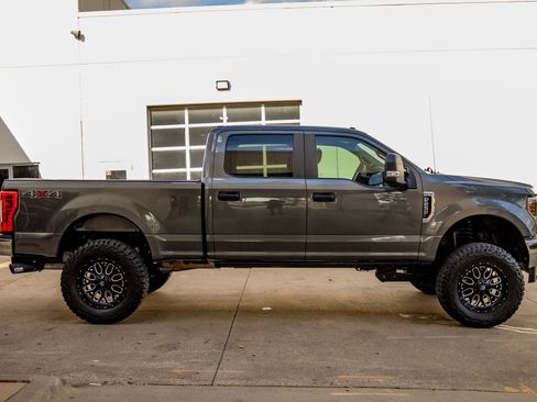 Used 2019 Ford F250 XL w/ STX Appearance Package image 10