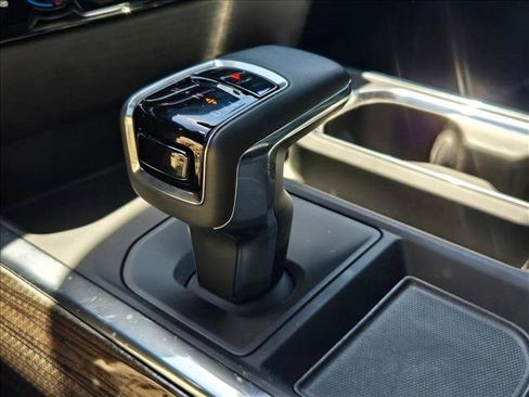 Used 2022 Chevrolet Silverado 1500 RST w/ Redline Edition image 15