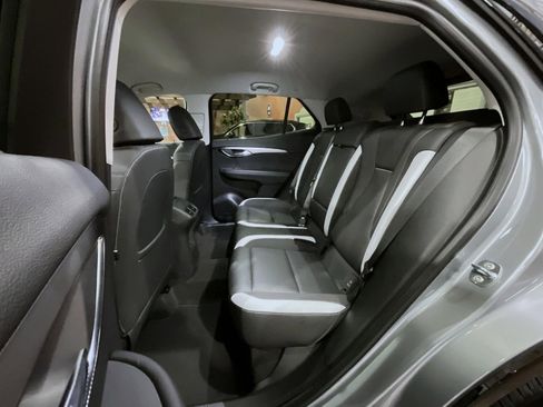 Certified 2025 Buick Envision Sport Touring image 19