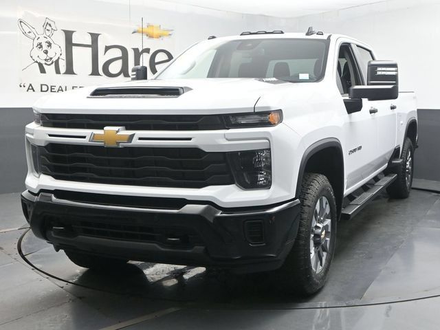 Used 2025 Chevrolet Silverado 2500 Custom w/ Custom Convenience Package AWD/4WD image 34