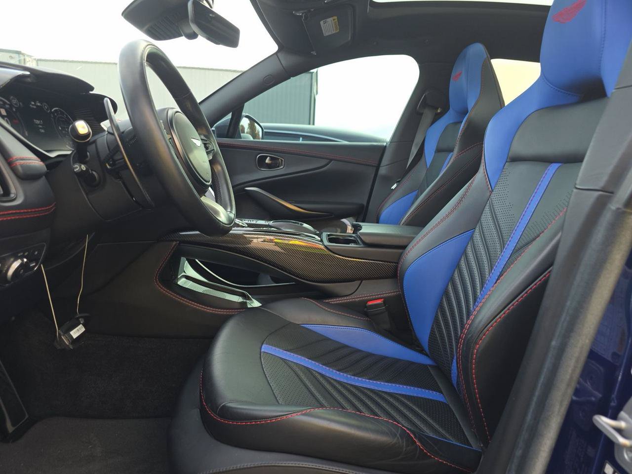 Used 2023 Aston Martin DBX 707 AWD/4WD image 2