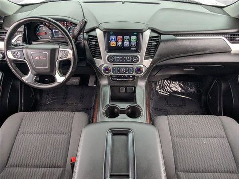 Used 2018 GMC Yukon SLE w/ SLE Value Package image 19