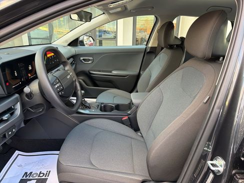 New 2025 Kia K4 LXS image 30