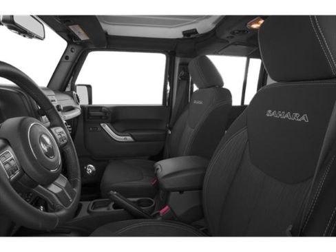 Certified 2018 Jeep Wrangler Unlimited Sahara w/ Dual Top Group AWD/4WD image 9
