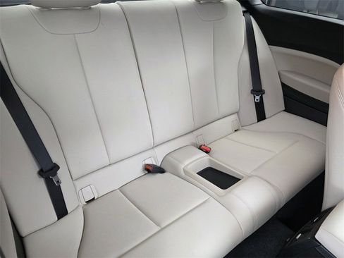 Used 2020 BMW 230i Coupe image 24