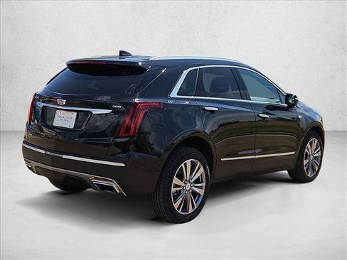 Certified 2025 Cadillac XT5 Premium Luxury w/ Technology Package AWD/4WD image 5