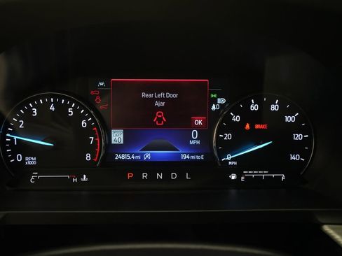 Used 2024 Ford Explorer XLT w/ Equipment Group 202A AWD/4WD image 2