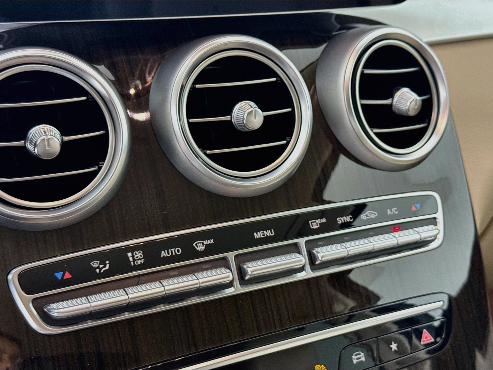 Certified 2022 Mercedes-Benz GLC 300 image 16