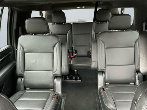 Used 2021 GMC Yukon XL Denali image 14