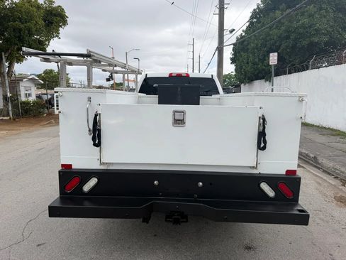 Used 2019 Chevrolet Silverado 2500 W/T RWD image 4