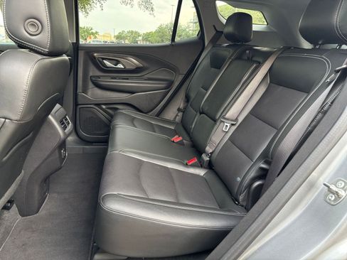 Used 2024 GMC Terrain SLT AWD/4WD image 21