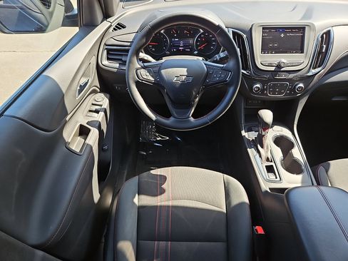 Used 2023 Chevrolet Equinox RS image 11
