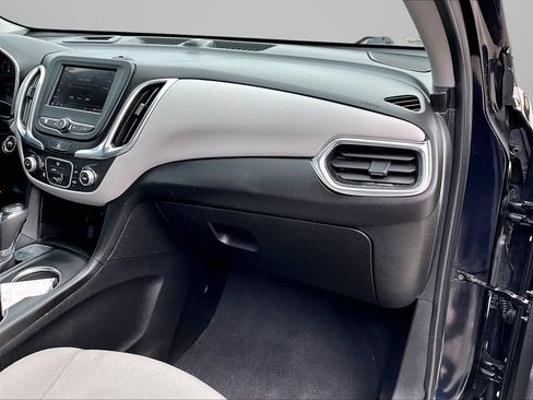 Used 2020 Chevrolet Equinox LS FWD image 18