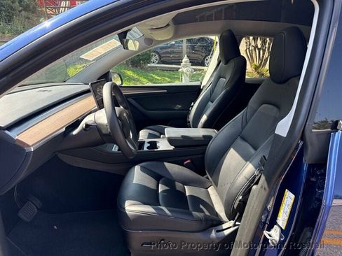 Used 2023 Tesla Model Y Long Range AWD/4WD image 10