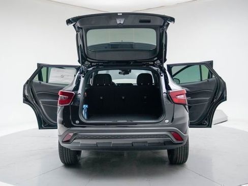 New 2026 Chevrolet Trax RS w/ Sunroof Package image 21