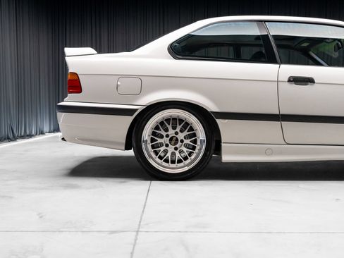Used 1998 BMW M3 Coupe RWD image 30