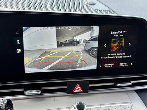 Used 2025 Hyundai Elantra Limited FWD image 27