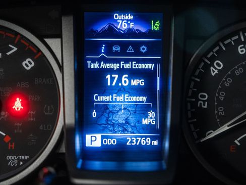 Used 2022 Toyota Tacoma TRD Sport image 47