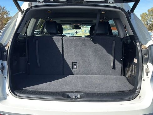 Used 2018 Toyota Highlander XLE FWD image 27